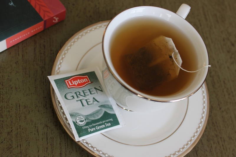 ISPROBAJTE: kućni tretman sa zelenim čajem za umorne oči i podočnjake